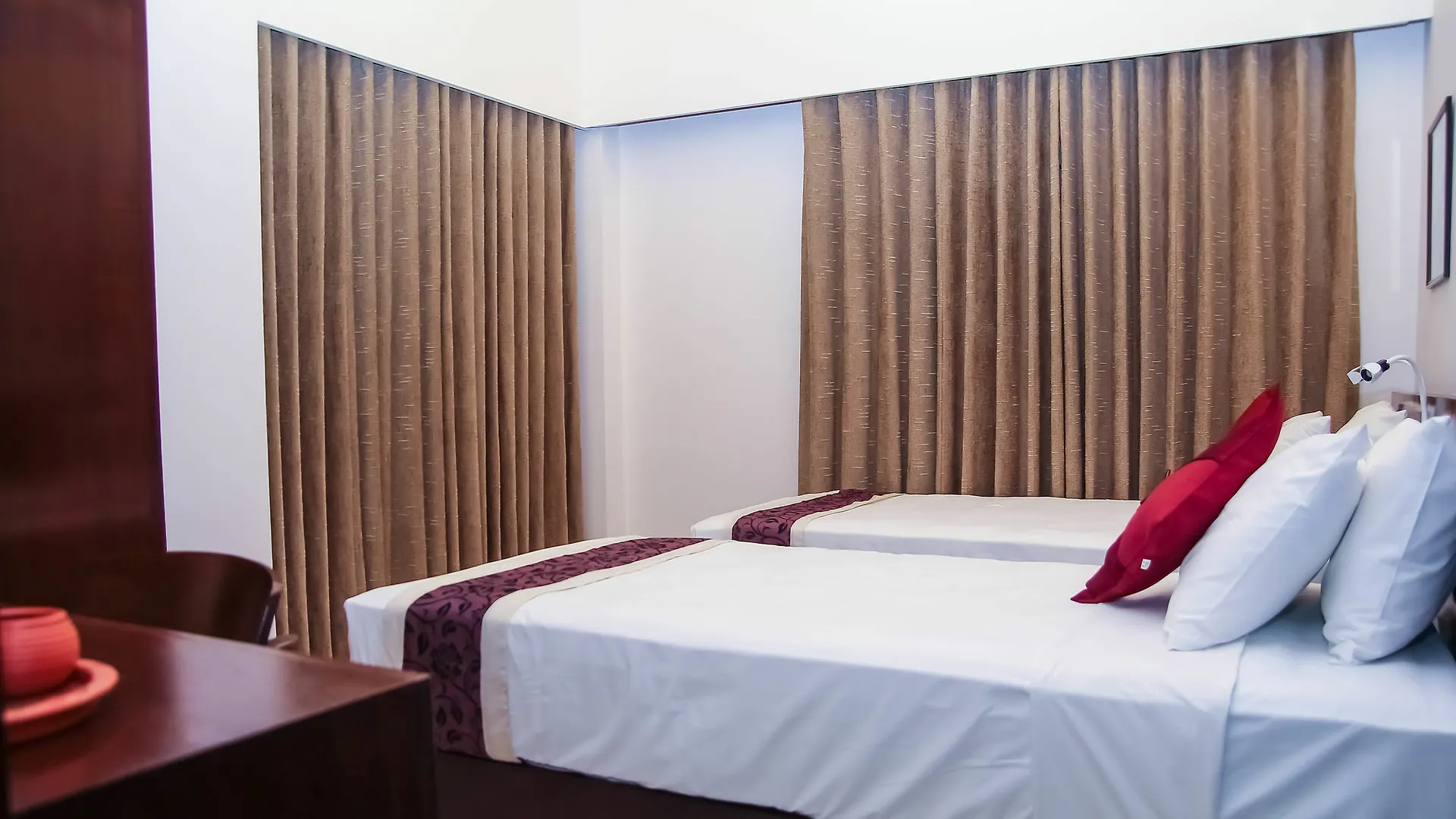 **** Hotel Anchorage The Residence Dhaka Bangladesh